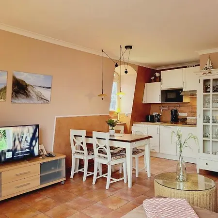 Appartmenthaus Ostseestrand * Ostseebad Kühlungsborn